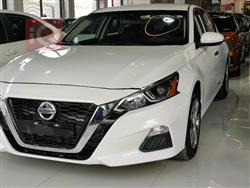 نيسان ألتيما